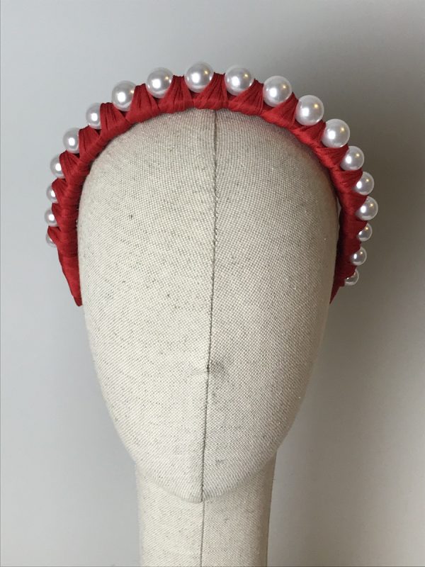 Imagen diadema roja con perlas