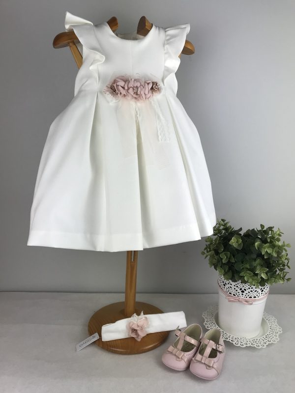 Imagen vestido volantes y flores