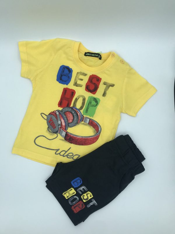 Imagen camiseta y bermudas bebé niño