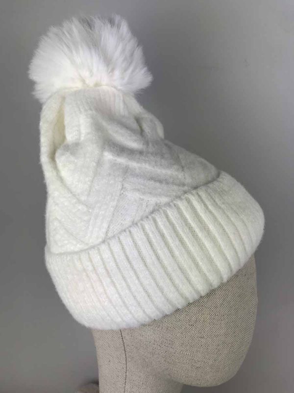 Imagen gorro de lana con pompon